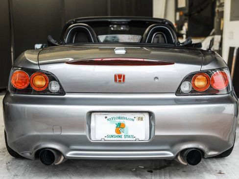 Used 2005 Honda S2000 image 18