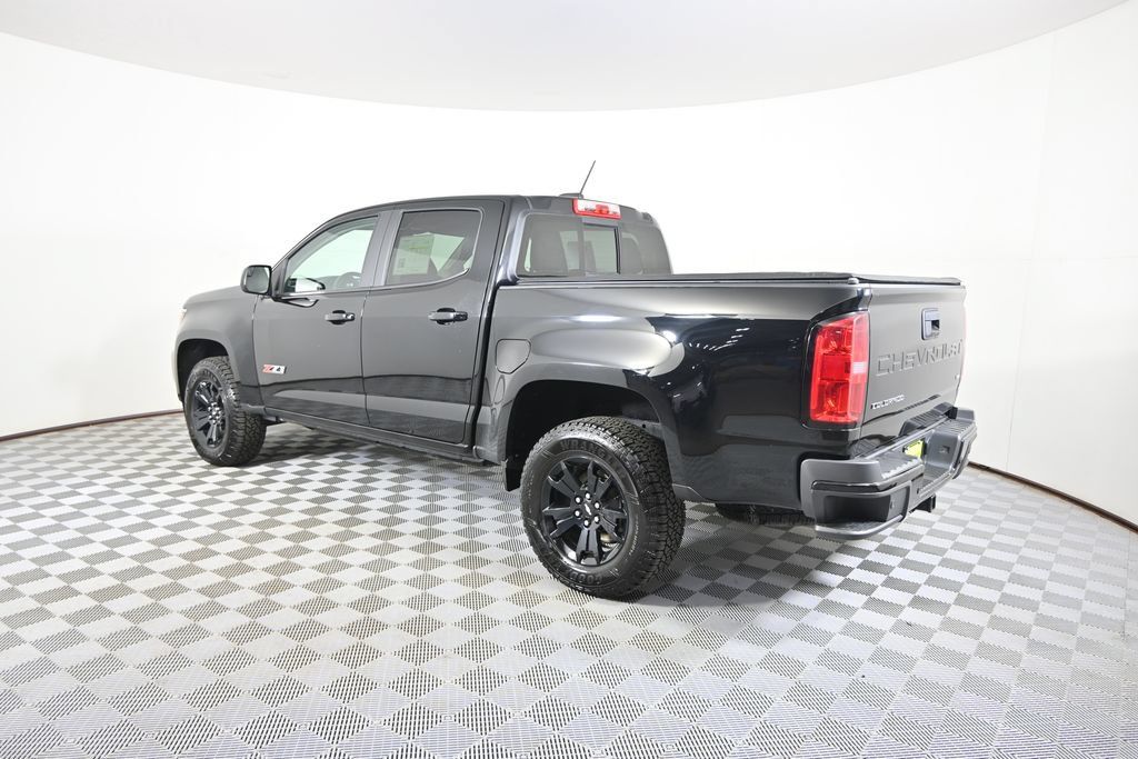 Used 2022 Chevrolet Colorado Z71 w/ Z71 Midnight Edition AWD/4WD image 4