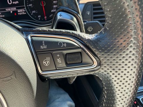 Used 2016 Audi RS 7 Prestige w/ RS 7 Dynamic Package image 21