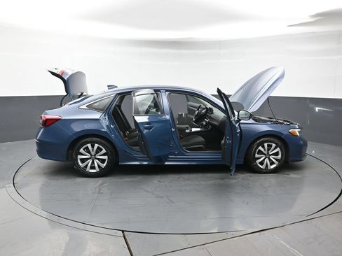 Used 2025 Honda Civic LX image 47