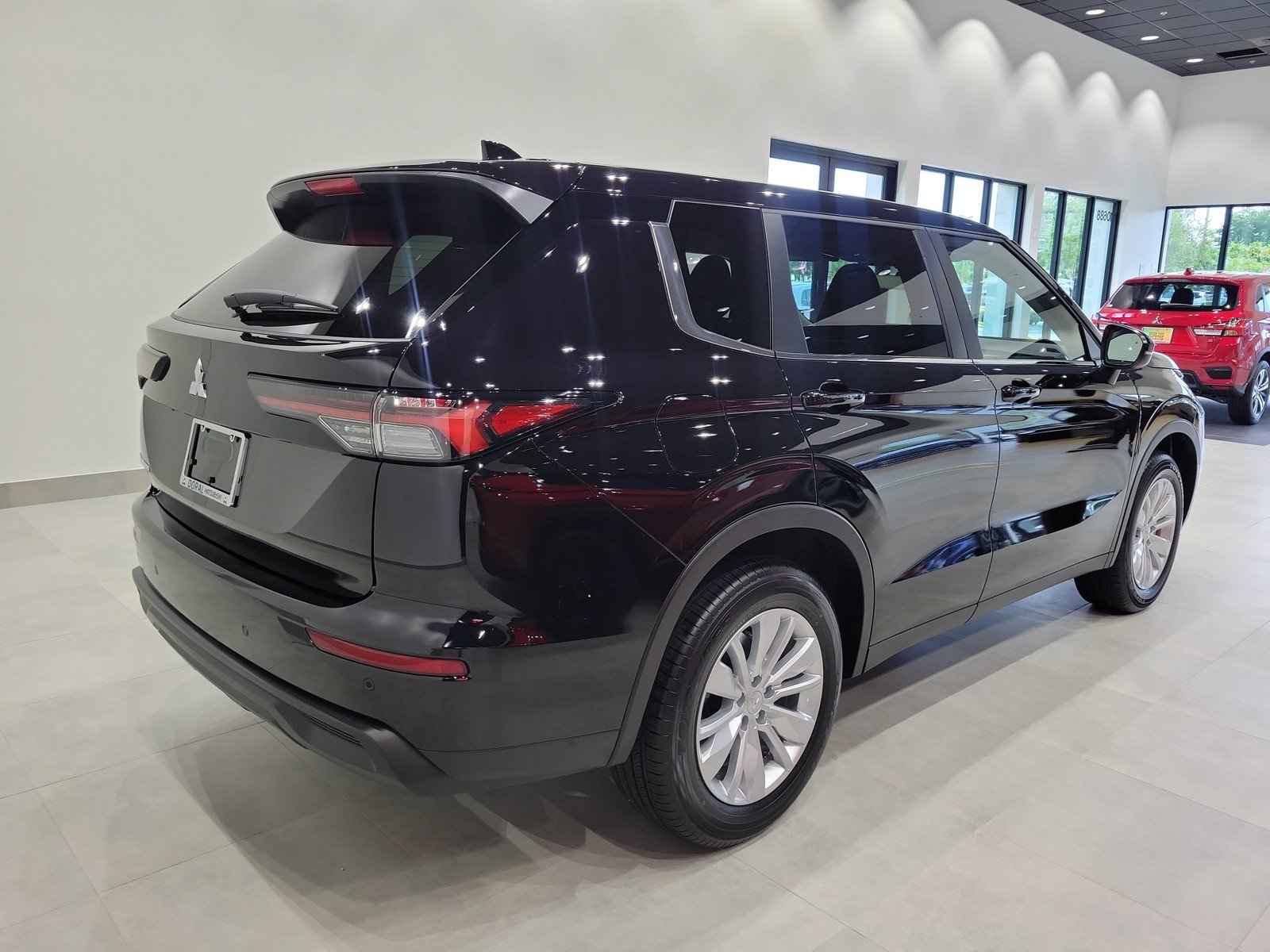 New 2026 Mitsubishi Outlander ES FWD image 4