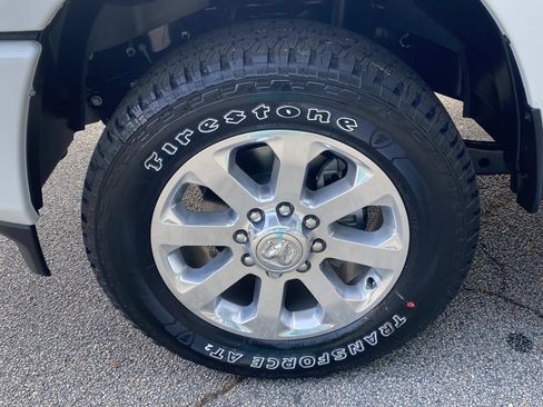 New 2026 RAM 2500 Laramie AWD/4WD image 9