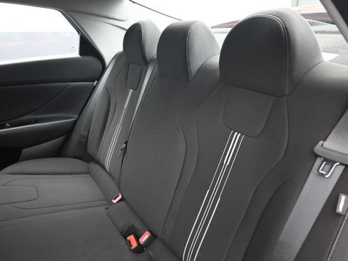 Used 2024 Hyundai Elantra SEL FWD image 26