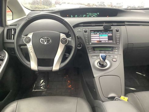 Used 2011 Toyota Prius Five w/ Navigation Pkg image 10