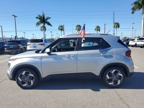 Certified 2023 Hyundai Venue SEL w/ Cargo Package image 14