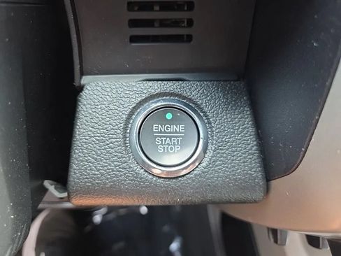 Used 2020 Ford F150 Lariat w/ Equipment Group 502A Luxury AWD/4WD image 39