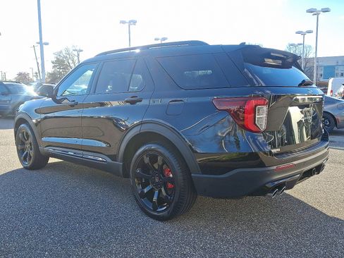 Certified 2024 Ford Explorer ST w/ Equipment Group 401A image 7