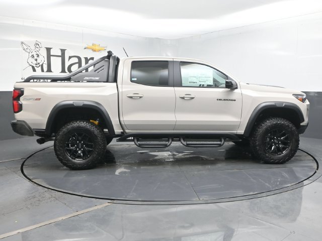 New 2026 Chevrolet Colorado ZR2 w/ Midnight Edition AWD/4WD image 15