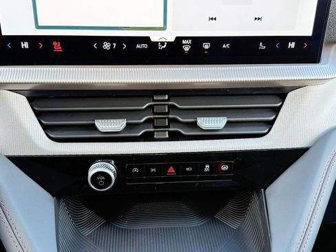 New 2026 Ford Explorer Active w/ Active Comfort Package image 17