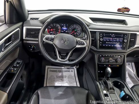 Used 2021 Volkswagen Atlas Cross Sport SE FWD image 18