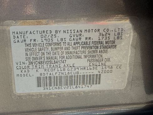 Used 2025 Nissan Versa SV FWD image 27