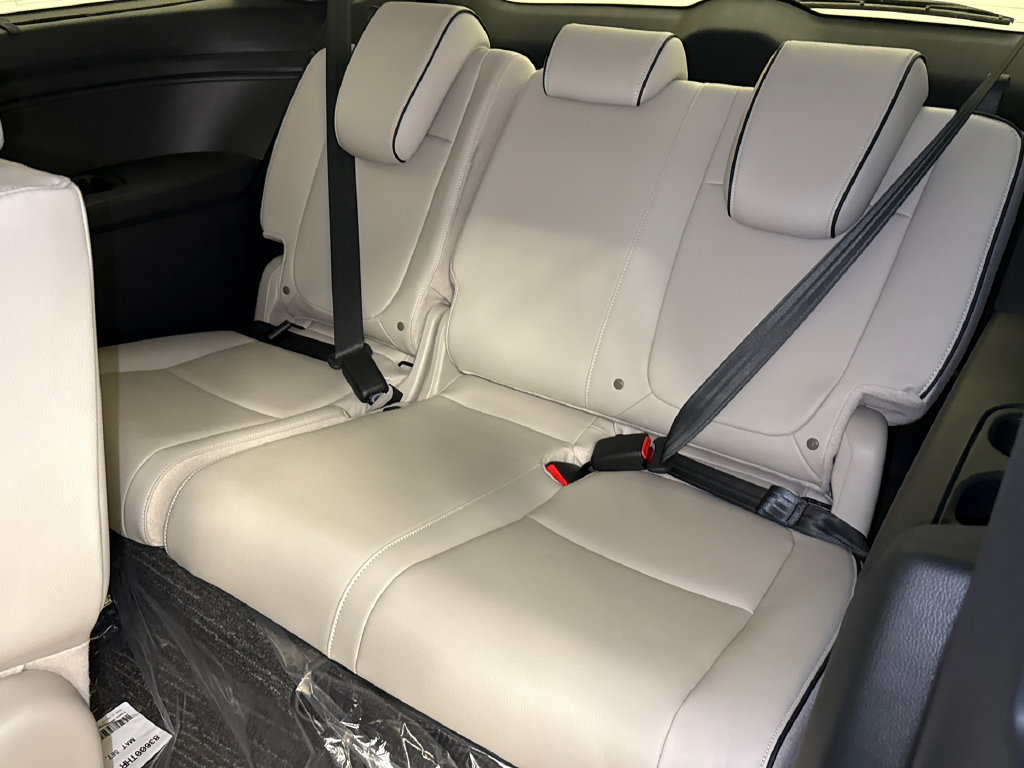 New 2027 Honda Odyssey Touring image 17