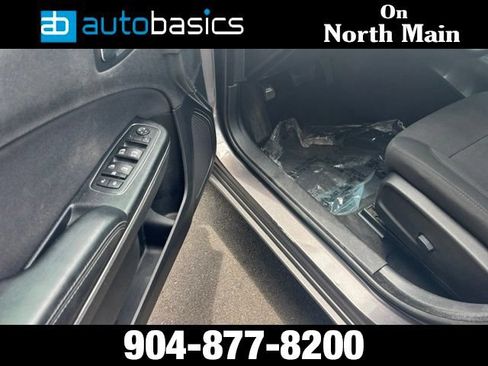 Used 2015 Dodge Charger SE w/ Power Sunroof Group RWD image 20
