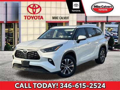 Certified 2023 Toyota Highlander XLE