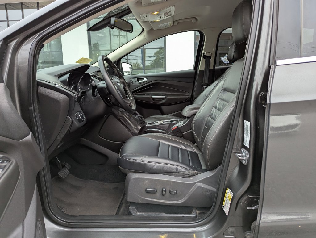 Used 2015 Ford Escape Titanium AWD/4WD image 12