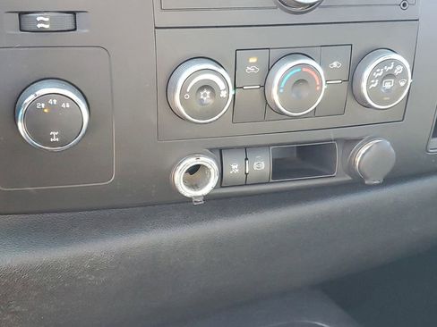 Used 2011 Chevrolet Silverado 2500 LT image 15