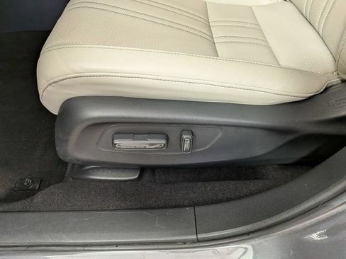 Used 2024 Honda HR-V EX-L image 18