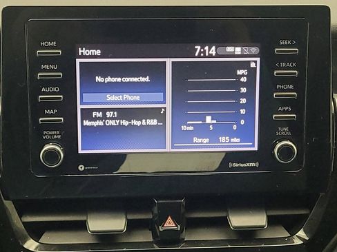 Used 2021 Toyota Camry LE image 25