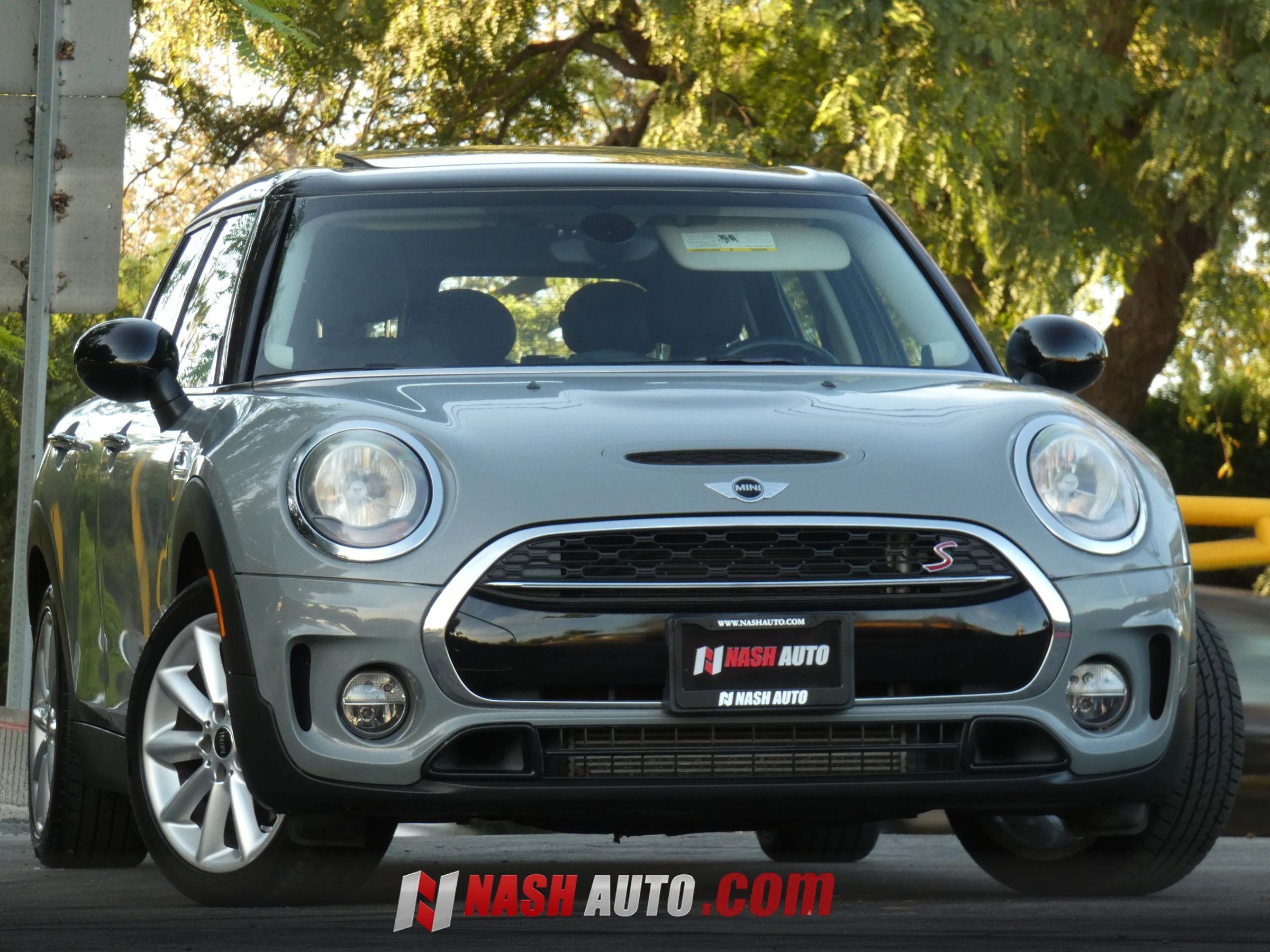 Used 2017 MINI Cooper Clubman S FWD image 1