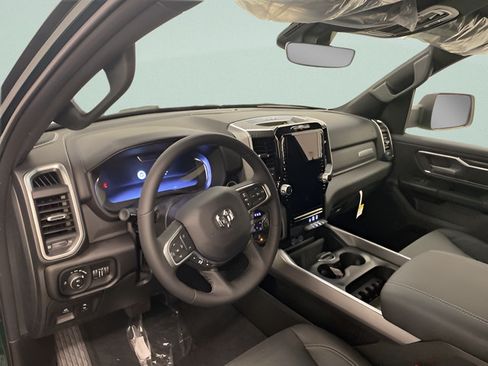 New 2026 RAM 1500 Big Horn AWD/4WD image 7