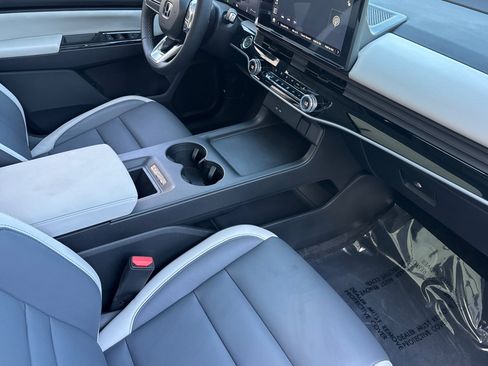 Used 2024 Honda Prologue Touring image 33