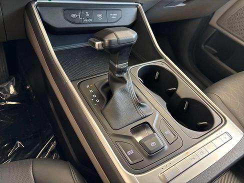 Used 2026 Kia Carnival FWD image 43