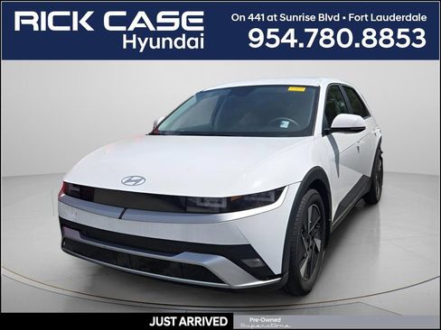 Certified 2025 Hyundai Ioniq 5 SE RWD image 1