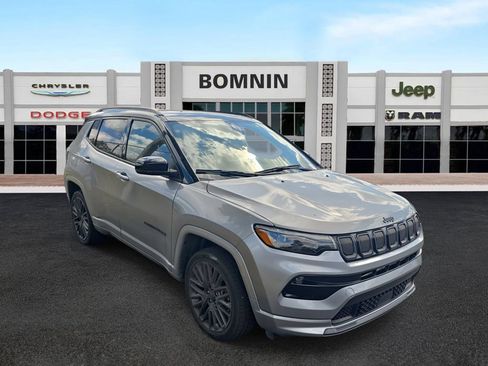 Used 2022 Jeep Compass High Altitude AWD/4WD image 2