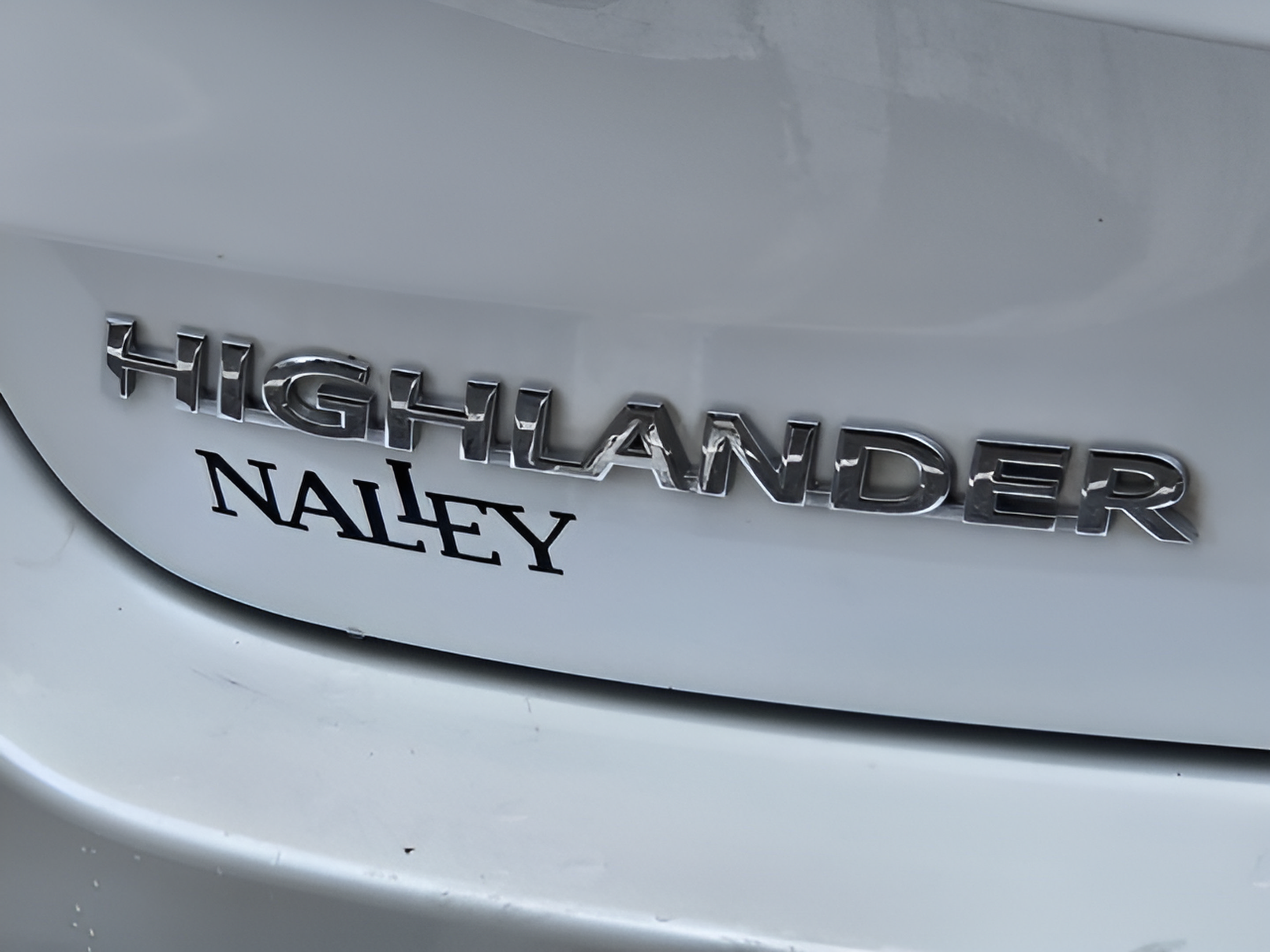 Used 2019 Toyota Highlander Limited FWD image 32
