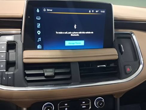 Used 2023 Chevrolet Suburban Premier AWD/4WD image 10
