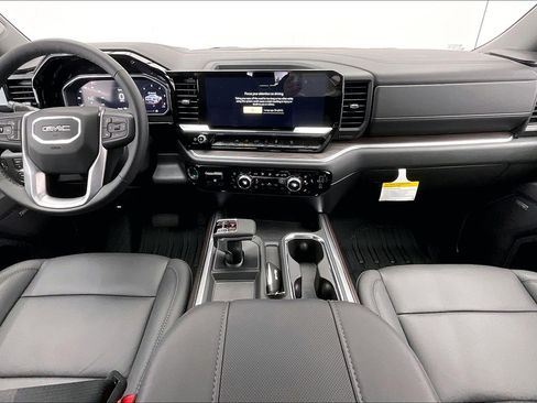 New 2026 GMC Sierra 1500 SLT image 5