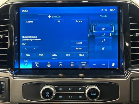 Certified 2022 Ford F350 Platinum w/ Snow Plow Prep Package AWD/4WD image 27