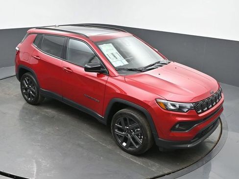 New 2026 Jeep Compass Latitude w/ Sun and Sound Group AWD/4WD image 44