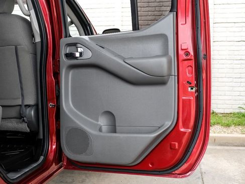 Used 2019 Nissan Frontier SV RWD image 42