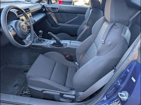 Used 2024 Toyota GR86 image 12