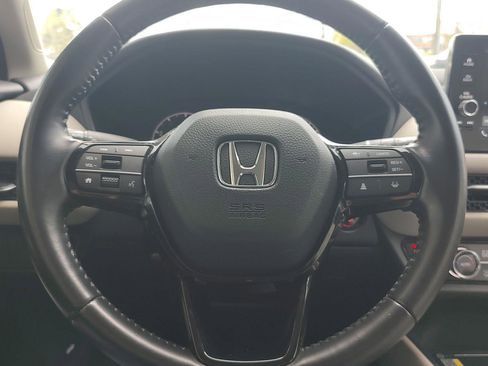 Used 2023 Honda HR-V EX-L image 17
