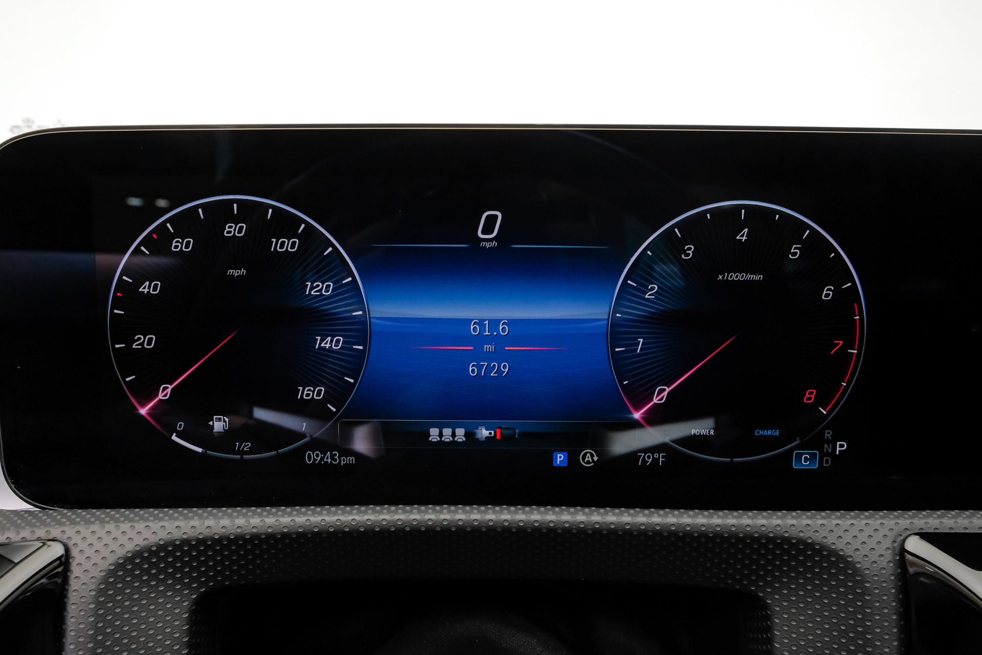 Used 2025 Mercedes-Benz CLA 250 w/ AMG Night Package image 23