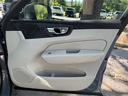 Used 2023 Volvo XC60 T8 Ultimate w/ Protection Package Premier AWD/4WD image 18