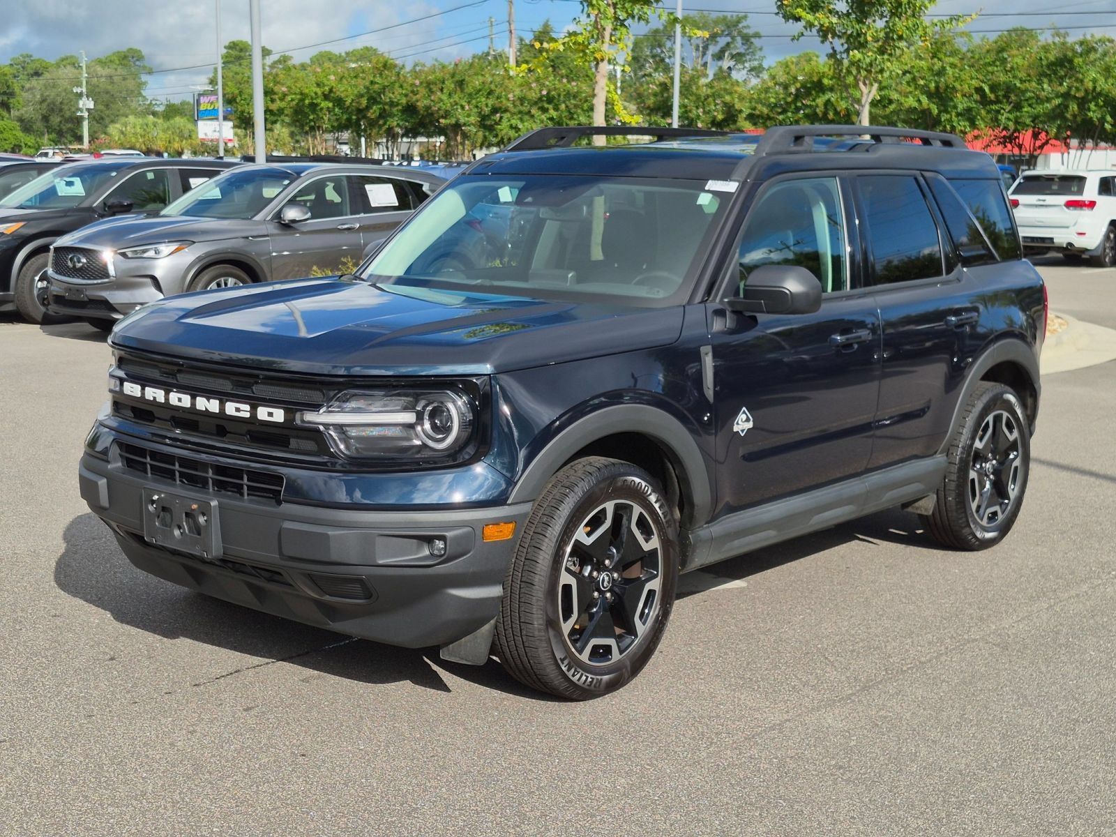 Used 2022 Ford Bronco Sport Outer Banks w/ Tech Package AWD/4WD image 7