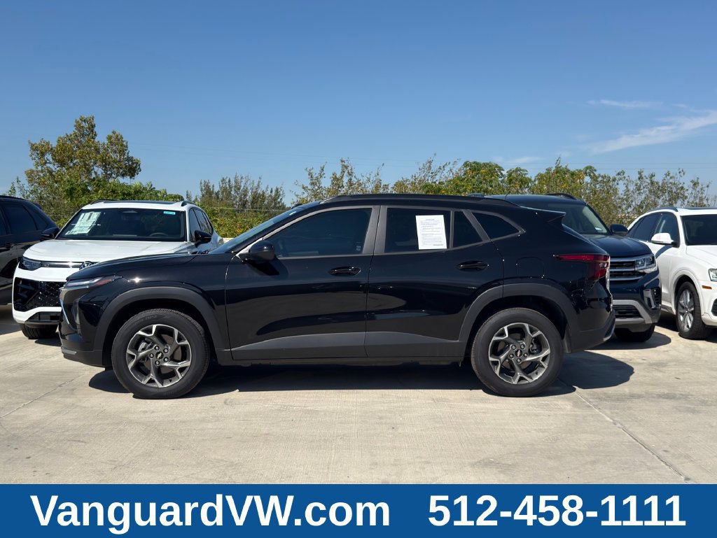 Used 2026 Chevrolet Trax LT w/ Driver Confidence Package FWD image 8