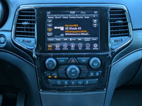 Used 2021 Jeep Grand Cherokee Limited X AWD/4WD image 16