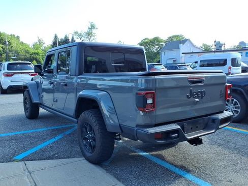 Used 2021 Jeep Gladiator Sport AWD/4WD image 8