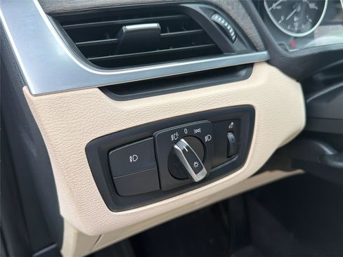 Used 2016 BMW X1 xDrive28i AWD/4WD image 28