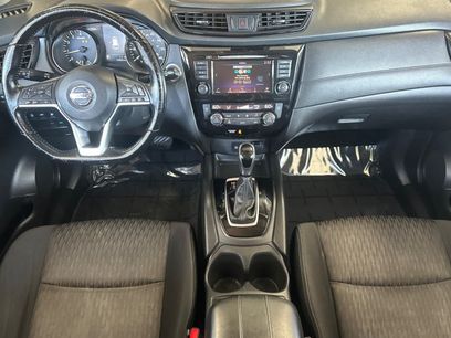 Used 2020 Nissan Rogue SV