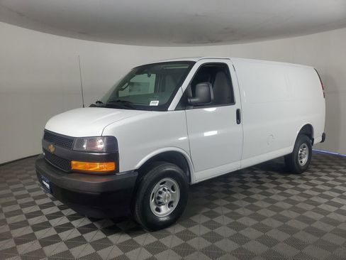 New 2026 Chevrolet Express 2500 w/ Driver Convenience Package image 8