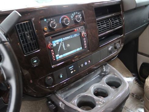 Used 2012 GMC Savana 2500 Extended image 16