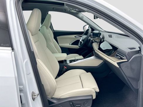 Certified 2025 Audi Q5 Premium Plus w/ Premium Plus AWD/4WD image 20