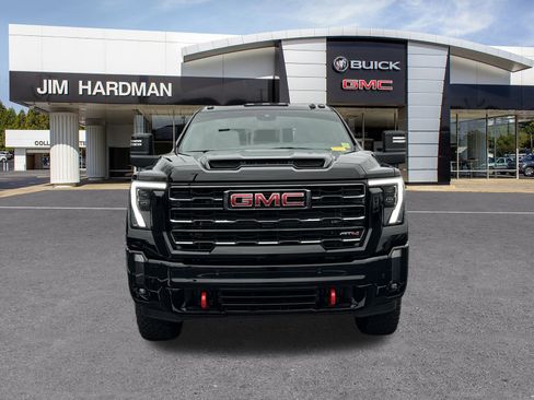 Used 2024 GMC Sierra 2500 AT4 w/ AT4 Premium Plus Package image 2