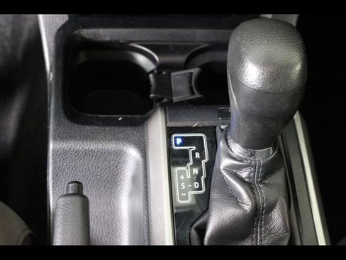 Used 2019 Toyota Tacoma SR5 AWD/4WD image 26
