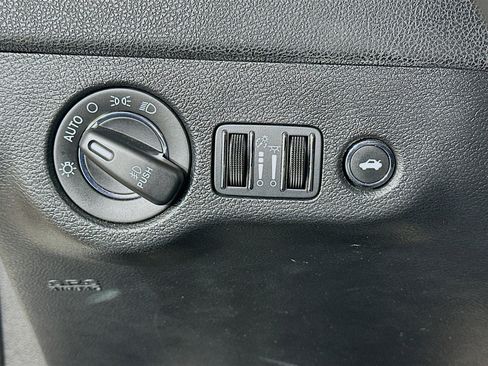 Used 2023 Chrysler 300 S RWD image 17